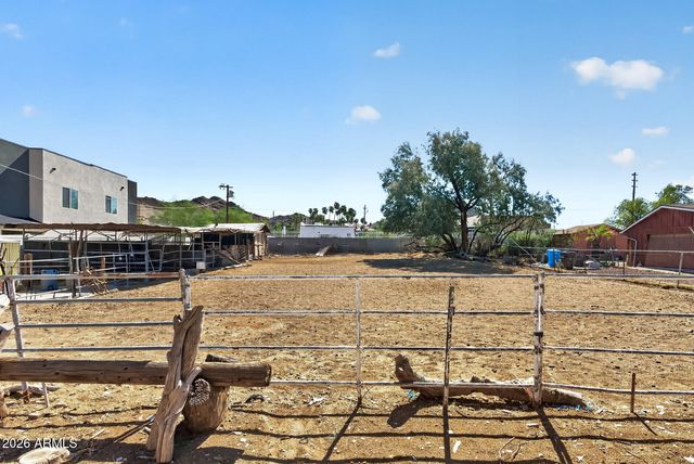 13607 N 21st Place, Phoenix, AZ 85029