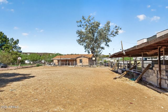 13607 N 21st Place, Phoenix, AZ 85029