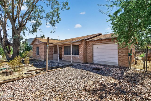 13607 N 21st Place, Phoenix, AZ 85029