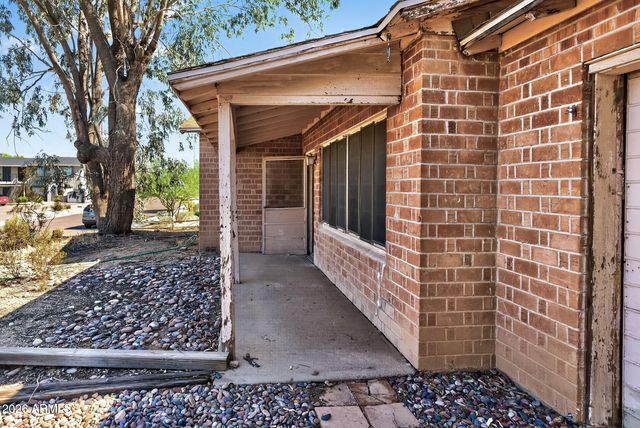 13607 N 21st Place, Phoenix, AZ 85029