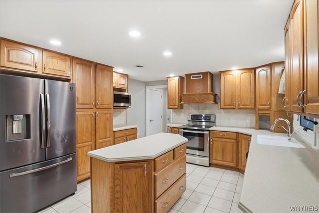 4130 Ransom Road, Clarence, NY 14031