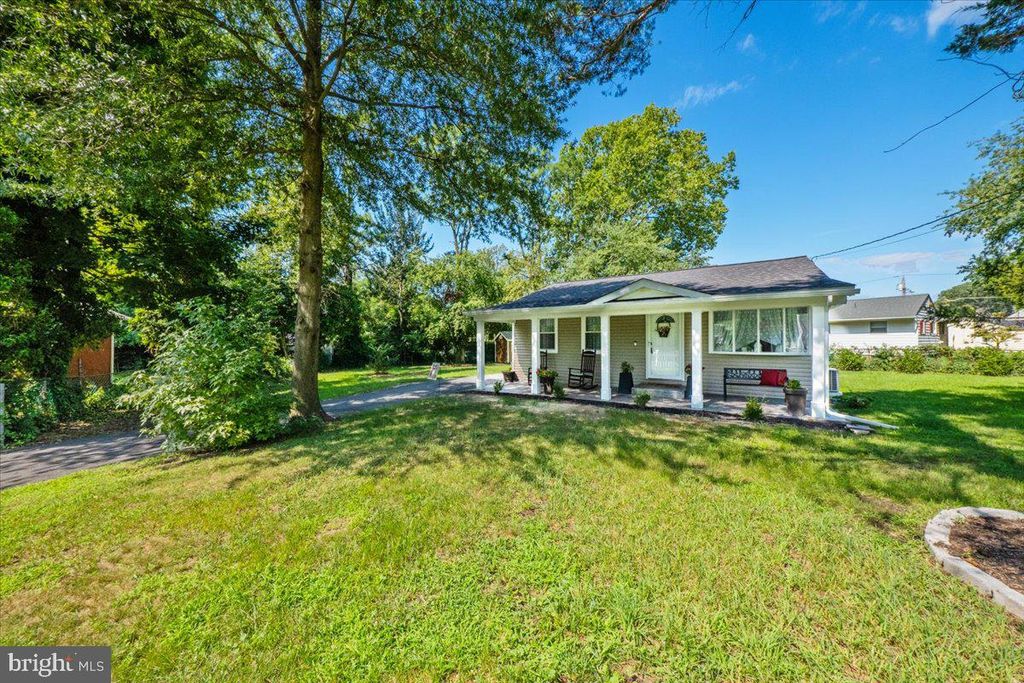 31 W PHOENIX AVE, LAWNSIDE, NJ 08045 — exterior