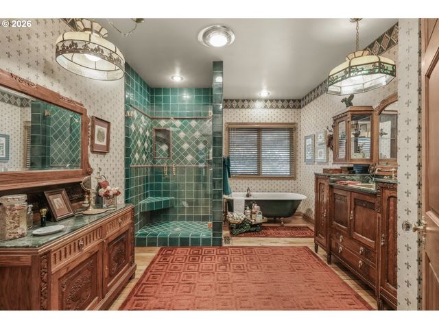 309 GRANITE St, Ashland, OR 97520