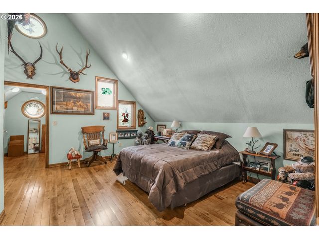 309 GRANITE St, Ashland, OR 97520