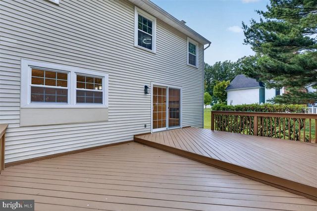 6 ROY CT, Newark, DE 19711
