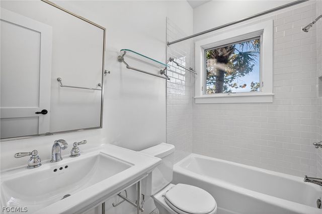 5703 Sanibel Captiva RD, Sanibel, FL 33957