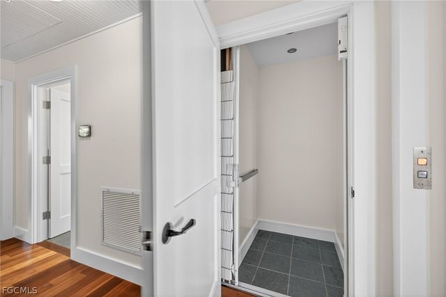 5703 Sanibel Captiva RD, Sanibel, FL 33957