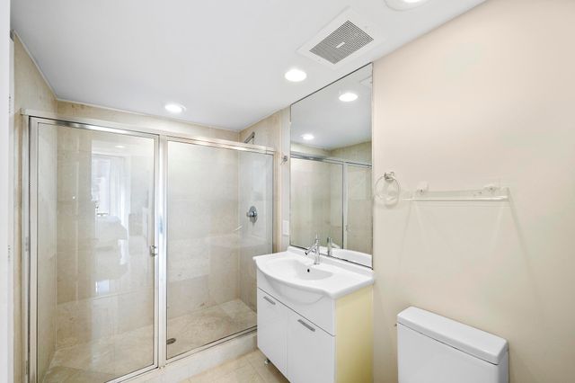 495 Brickell Avenue 911, Miami, FL 33131