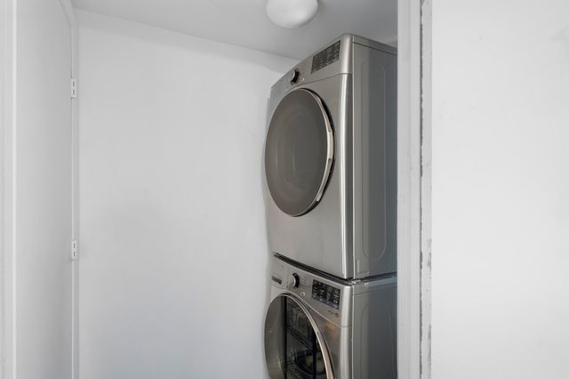 495 Brickell Avenue 911, Miami, FL 33131