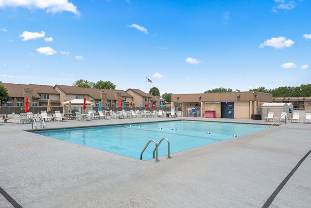 465 W Dominion Drive 508, Wood Dale, IL 60191