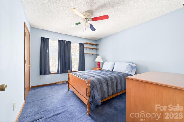 10730 Coachman Circle, Charlotte, NC 28277