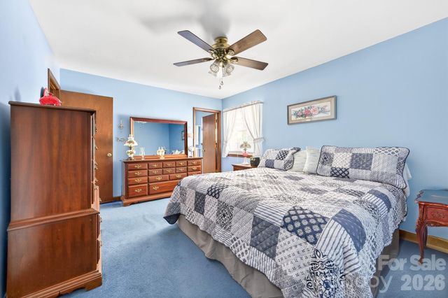 10730 Coachman Circle, Charlotte, NC 28277