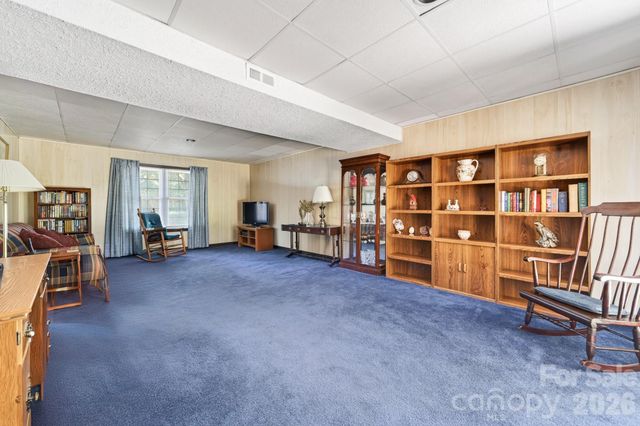 10730 Coachman Circle, Charlotte, NC 28277