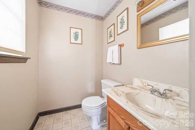 10730 Coachman Circle, Charlotte, NC 28277