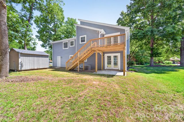 10730 Coachman Circle, Charlotte, NC 28277