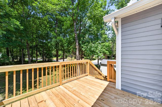 10730 Coachman Circle, Charlotte, NC 28277