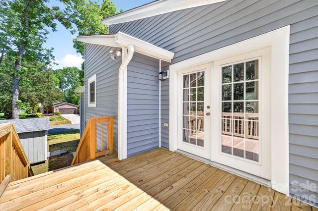 10730 Coachman Circle, Charlotte, NC 28277