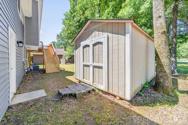 10730 Coachman Circle, Charlotte, NC 28277