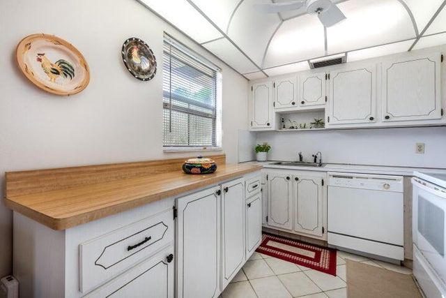 657 Brittany N, Delray Beach, FL 33446