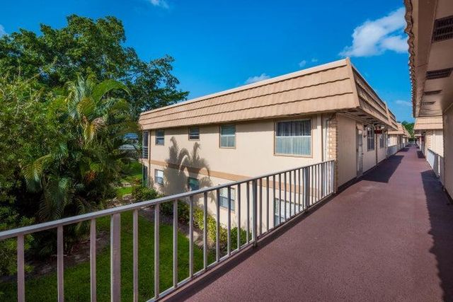 657 Brittany N, Delray Beach, FL 33446