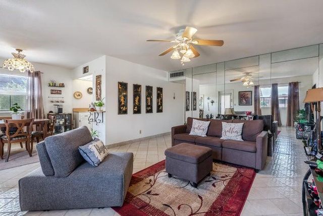 657 Brittany N, Delray Beach, FL 33446