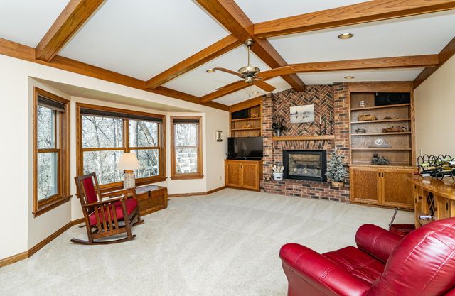 1021 Hickory Lane SW, Rochester, MN 55902