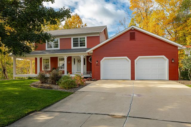 1021 Hickory Lane SW, Rochester, MN 55902