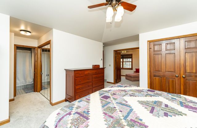 1021 Hickory Lane SW, Rochester, MN 55902