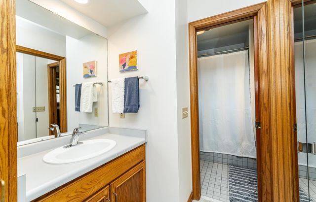 1021 Hickory Lane SW, Rochester, MN 55902