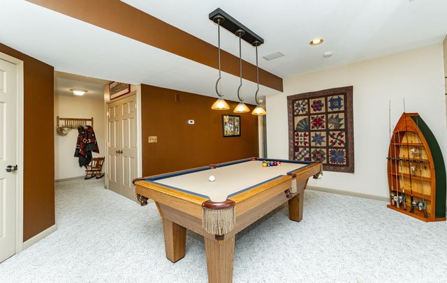 1021 Hickory Lane SW, Rochester, MN 55902