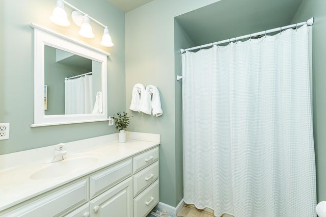 1021 Hickory Lane SW, Rochester, MN 55902