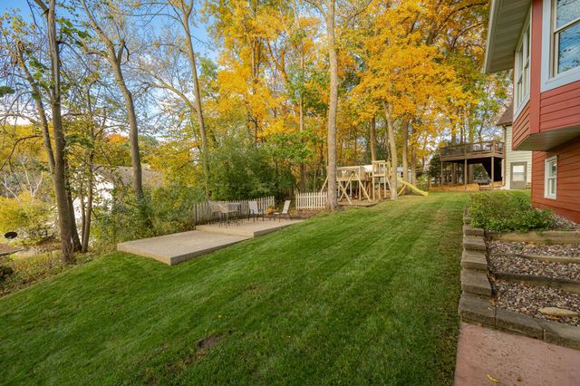 1021 Hickory Lane SW, Rochester, MN 55902