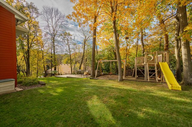 1021 Hickory Lane SW, Rochester, MN 55902