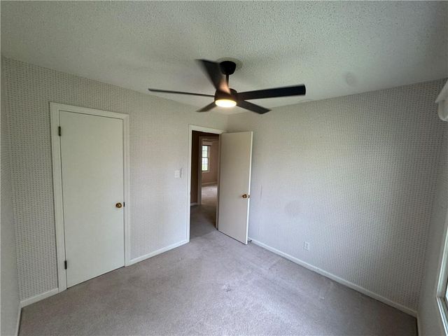 12000 W 60th Place, Shawnee, KS 66216