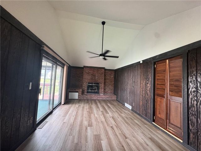 12000 W 60th Place, Shawnee, KS 66216