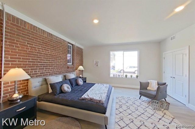 695 Livernois Street, Ferndale, MI 48220