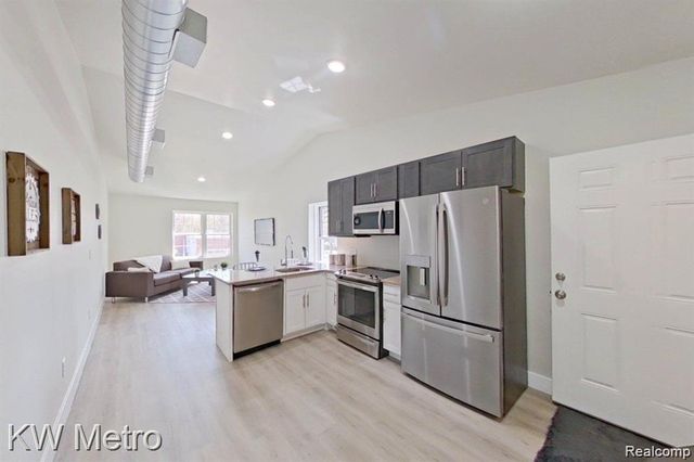 695 Livernois Street, Ferndale, MI 48220