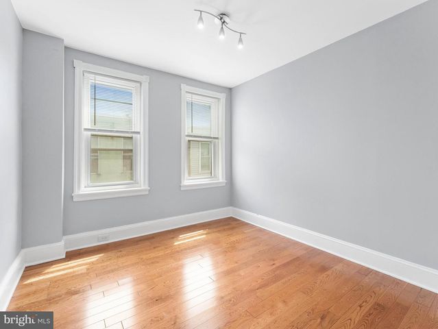 2251 S HEMBERGER ST, Philadelphia, PA 19145