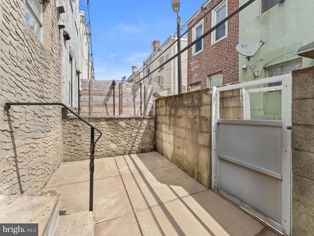 2251 S HEMBERGER ST, Philadelphia, PA 19145