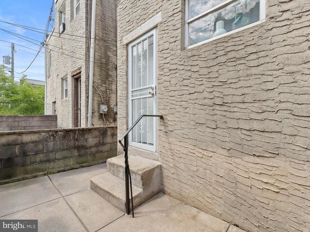 2251 S HEMBERGER ST, Philadelphia, PA 19145