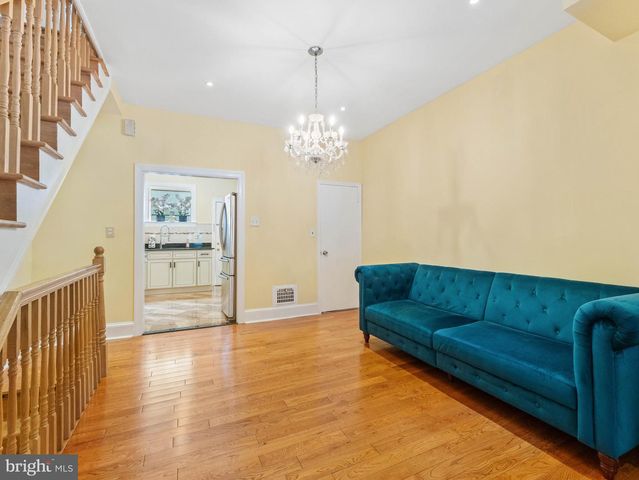 2251 S HEMBERGER ST, Philadelphia, PA 19145