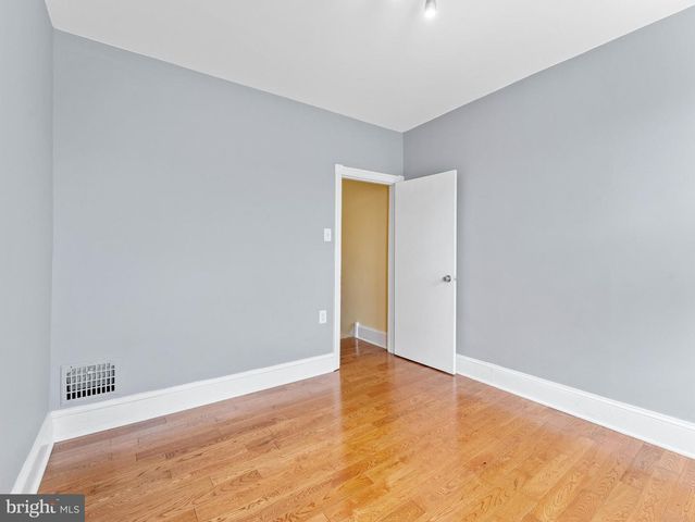 2251 S HEMBERGER ST, Philadelphia, PA 19145