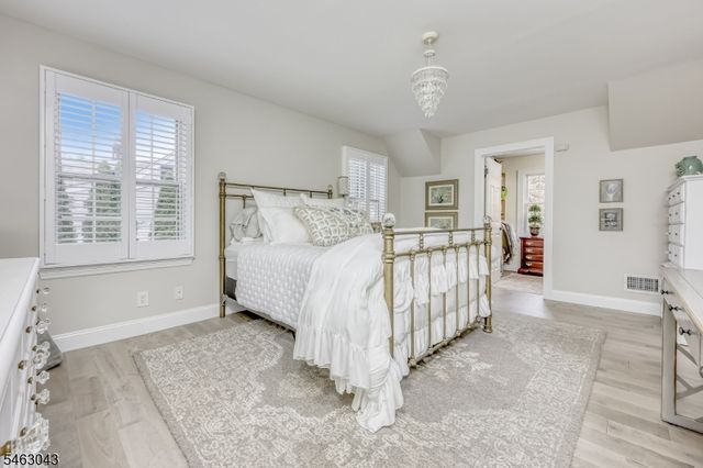 91 Spruce St, Midland Park Boro, NJ 07432