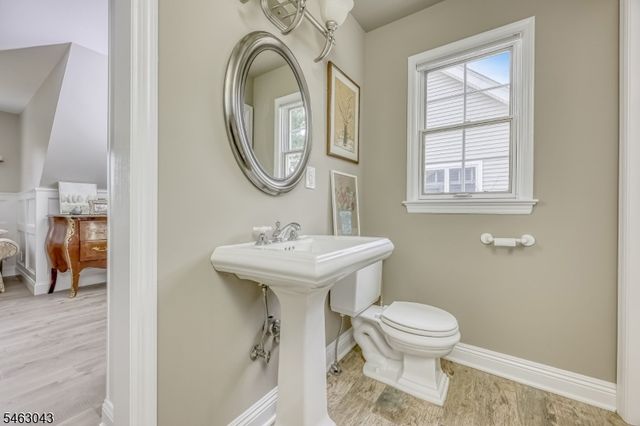 91 Spruce St, Midland Park Boro, NJ 07432