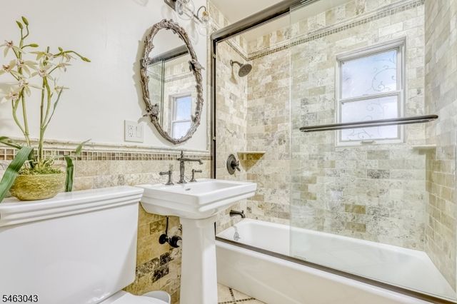 91 Spruce St, Midland Park Boro, NJ 07432