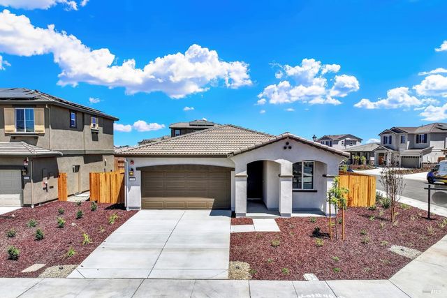 131 Bradford Dr, Vacaville, CA 95687