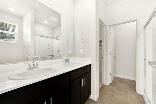 131 Bradford Dr, Vacaville, CA 95687
