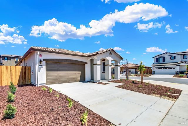 131 Bradford Dr, Vacaville, CA 95687