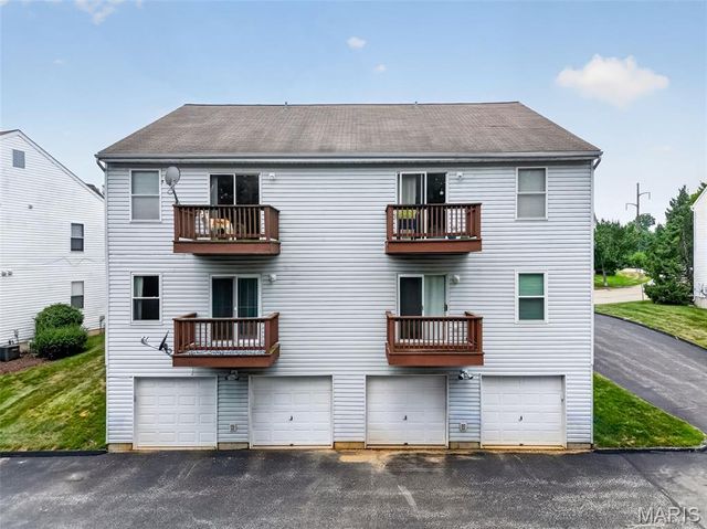 101 Timber Creek Drive, O'fallon, MO 63368