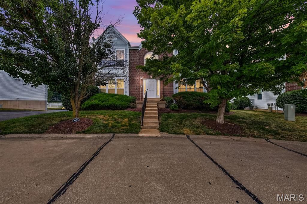 101 Timber Creek Drive, O'fallon, MO 63368